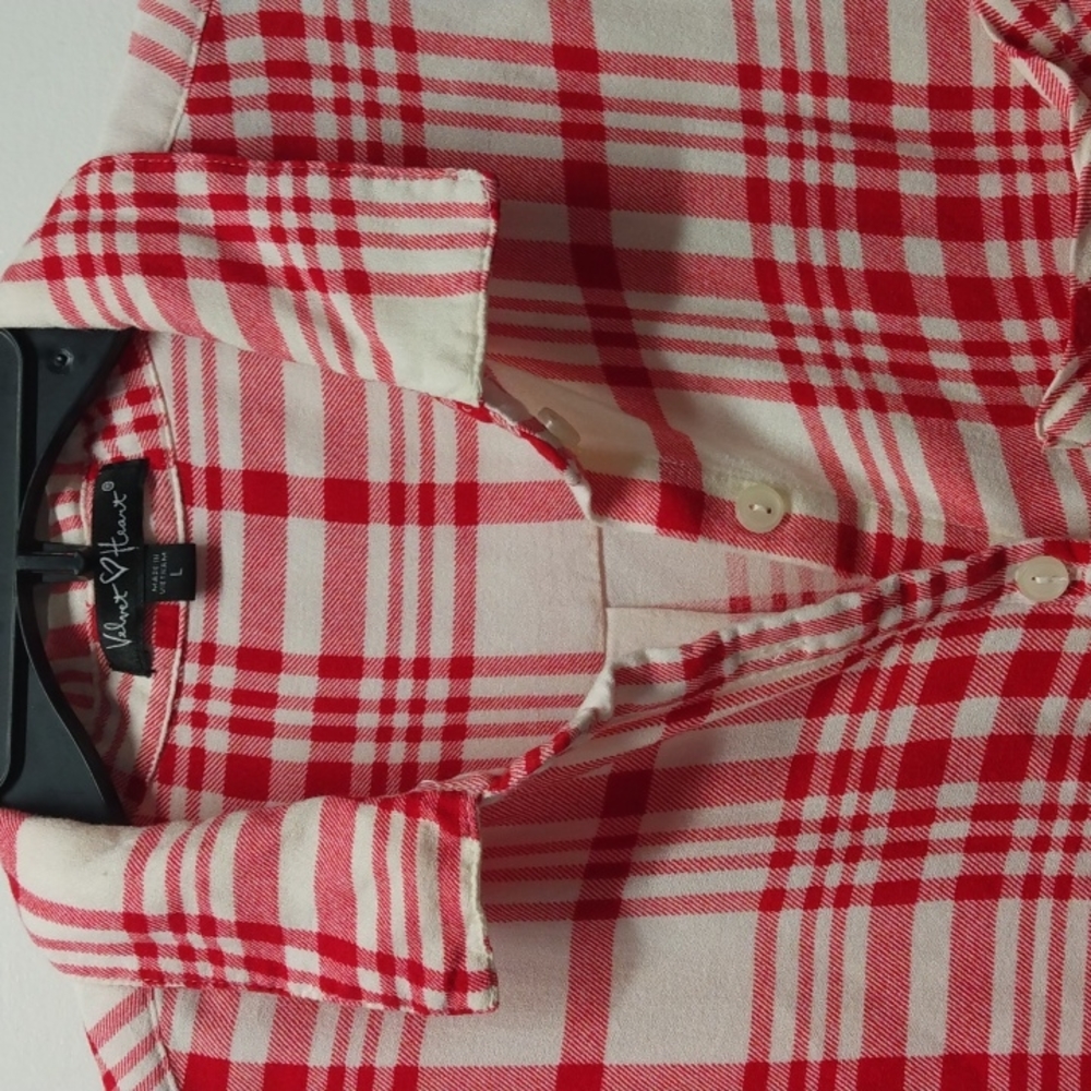 Velvet Heart , lg., ladies button front blouse red / white - Picture 4 of 10